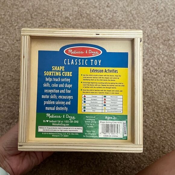 Melissa & Doug Shape Sorting Cube - Picture 3 of 4